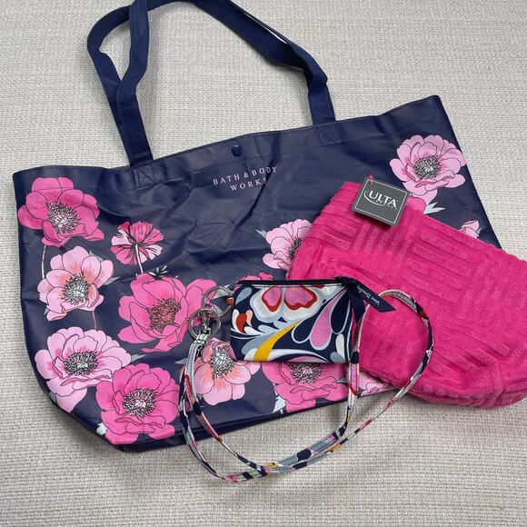 Bundle of Bags Bath and Body Works Vera Bradley Ulta Lot - Picture 2 of 6